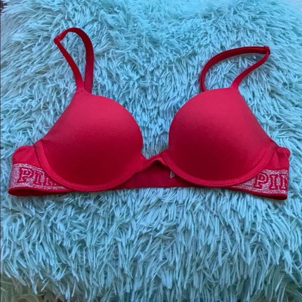 PINK BRA! Red color and size 32A